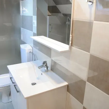 Vila Demetrovic 3*